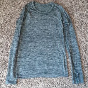 Lululemon longsleeve swiftly tech size 6 to 8